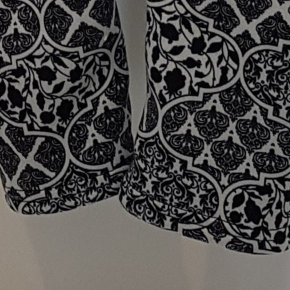 M Just Cozy Perfect Leggings - Picture 2 of 8